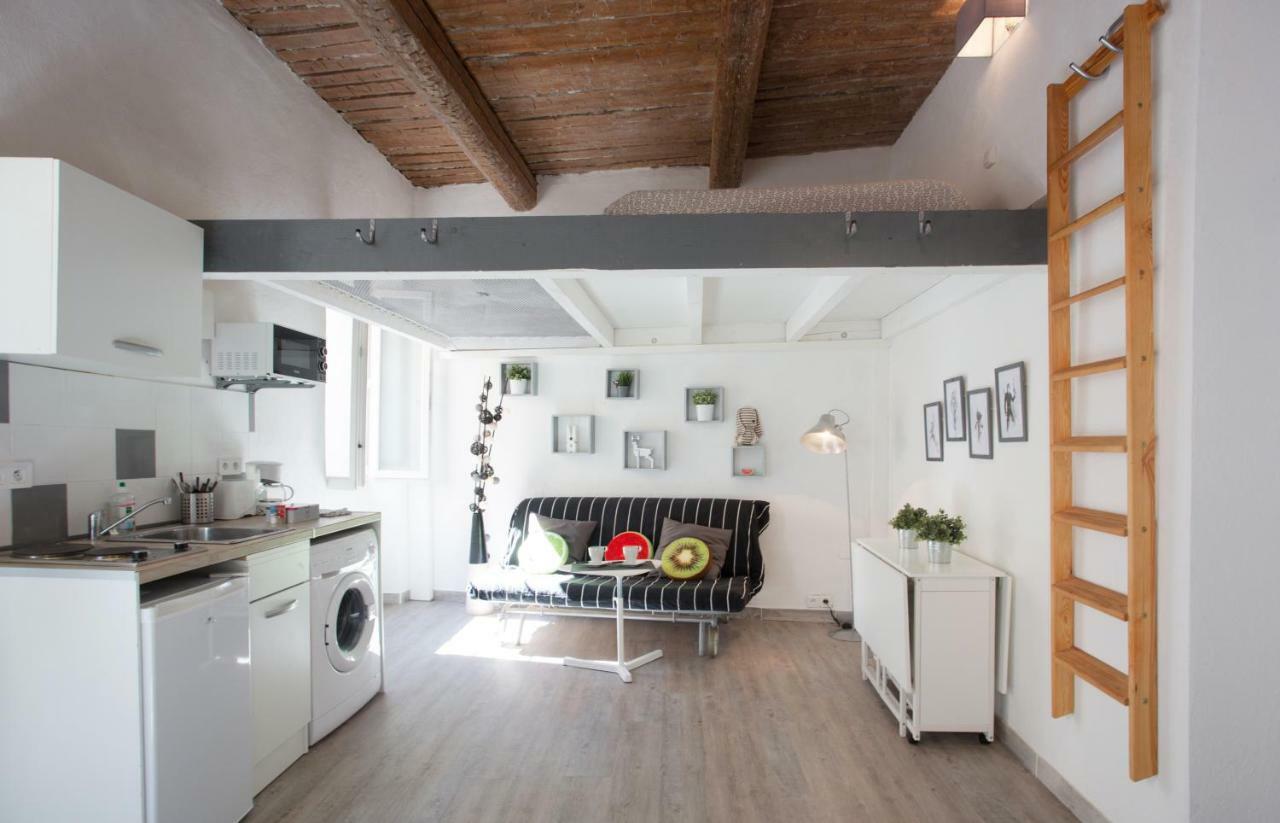 Gregbnb - Filet Suspendu ! - Parking Inclus - Climatise - Wifi -15Min Gare Toulon Eksteriør billede
